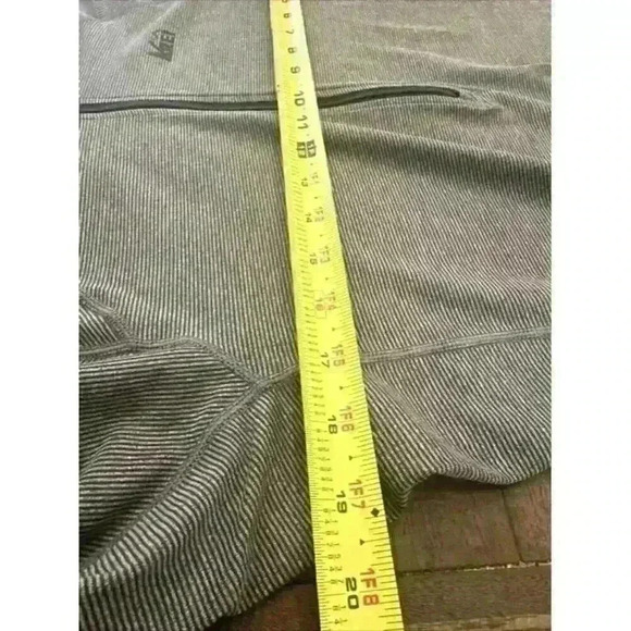 REI Women's Medium Half-Zip Midweight Base Layer Gray Stripe Long Sleeve - Picture 7 of 9